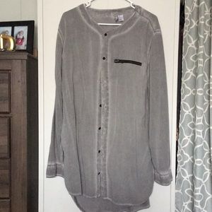 Distressed gray top